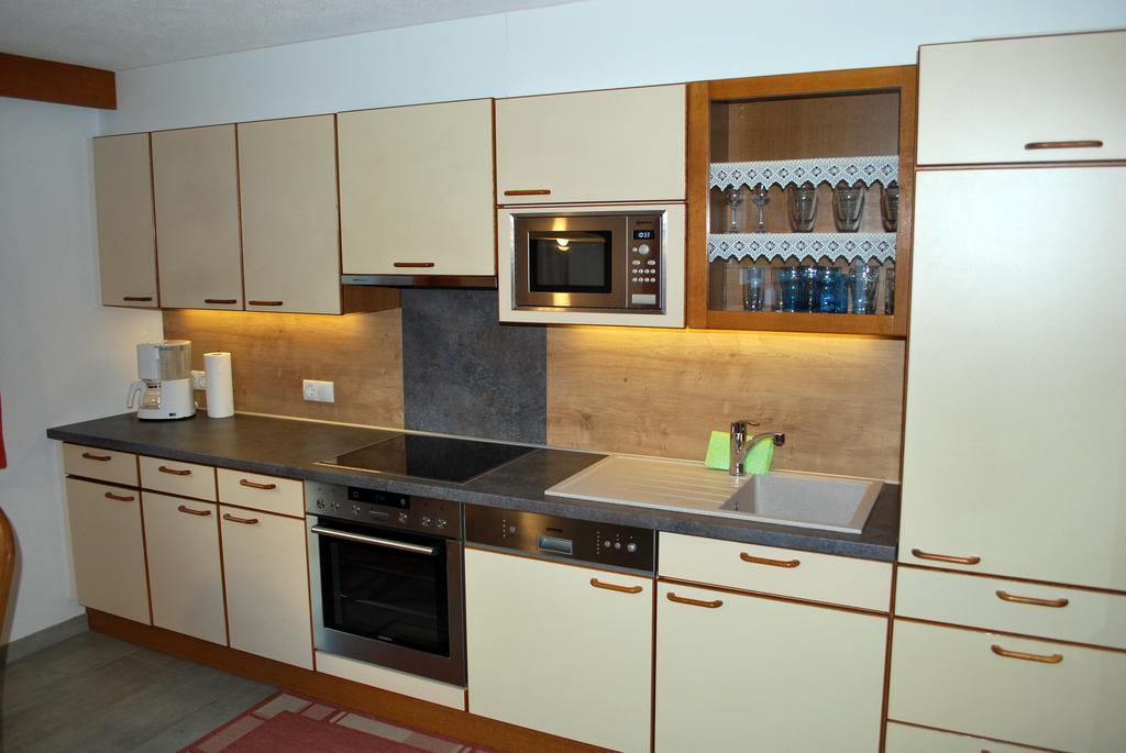 Ferienwohnung Nuener Grins Luaran gambar