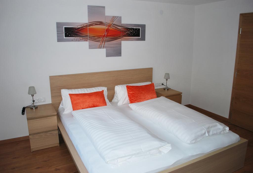 Ferienwohnung Nuener Grins Luaran gambar