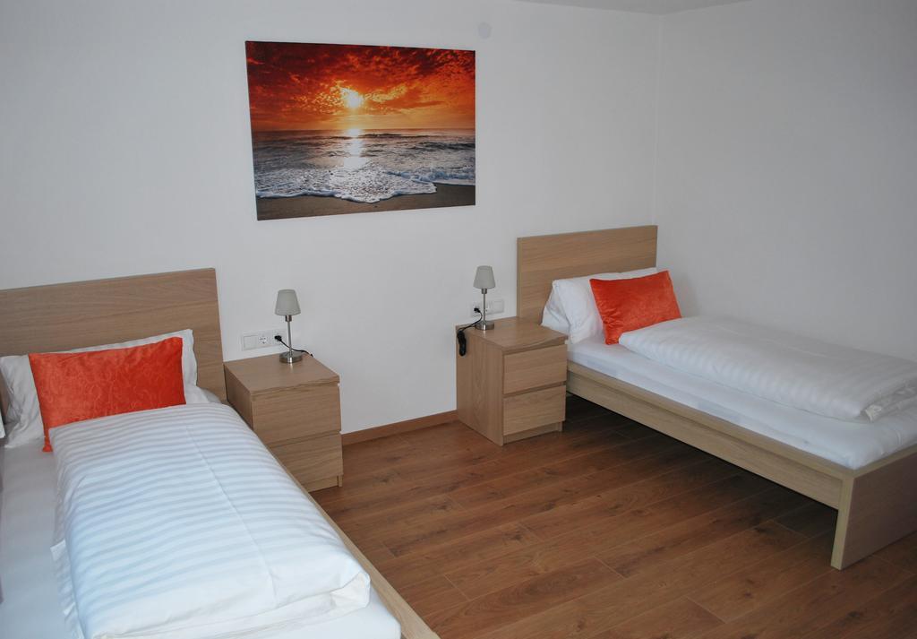 Ferienwohnung Nuener Grins Luaran gambar